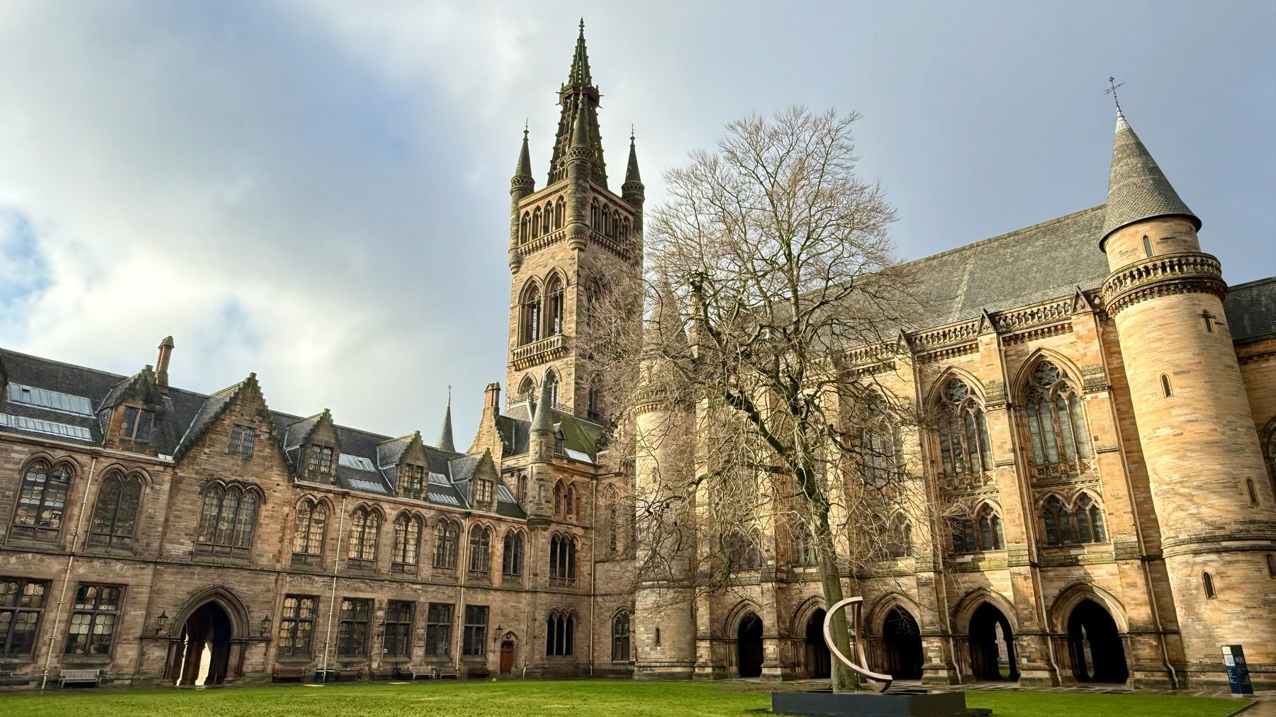 Historic university campus courtyard used as editorial photography for the Italy study guide